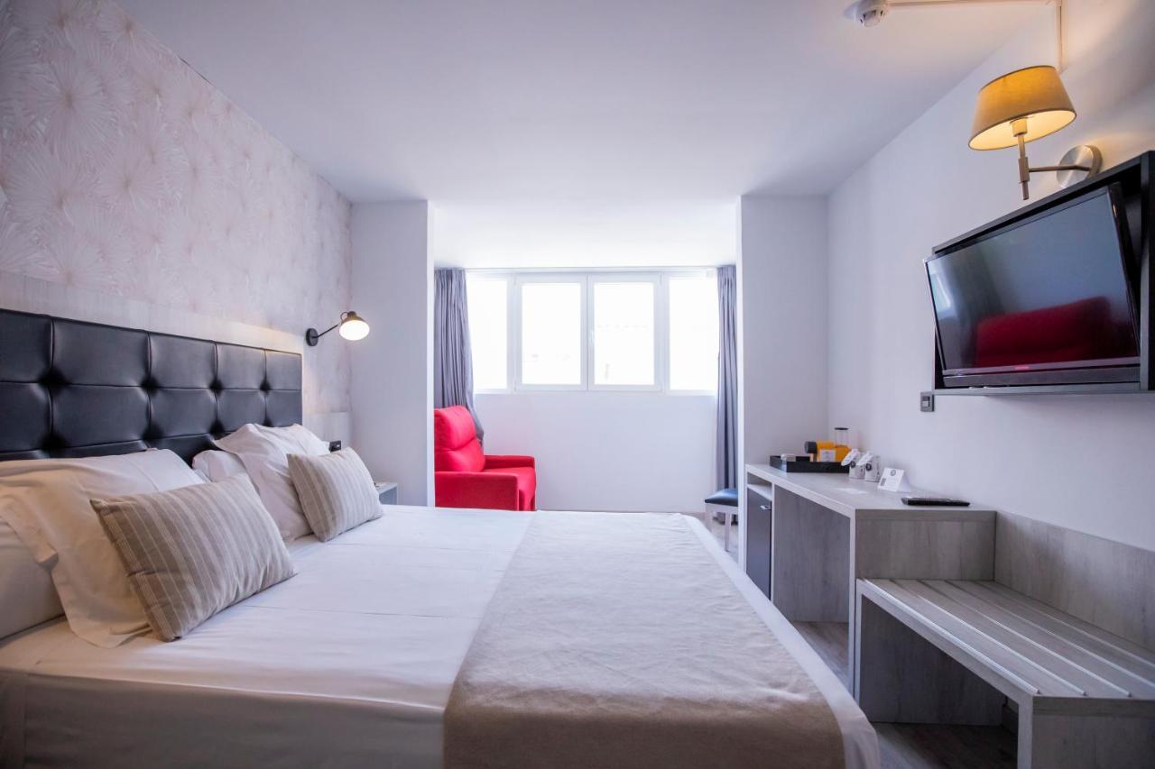 Soho Boutique Bahia Malaga Hotel Екстериор снимка