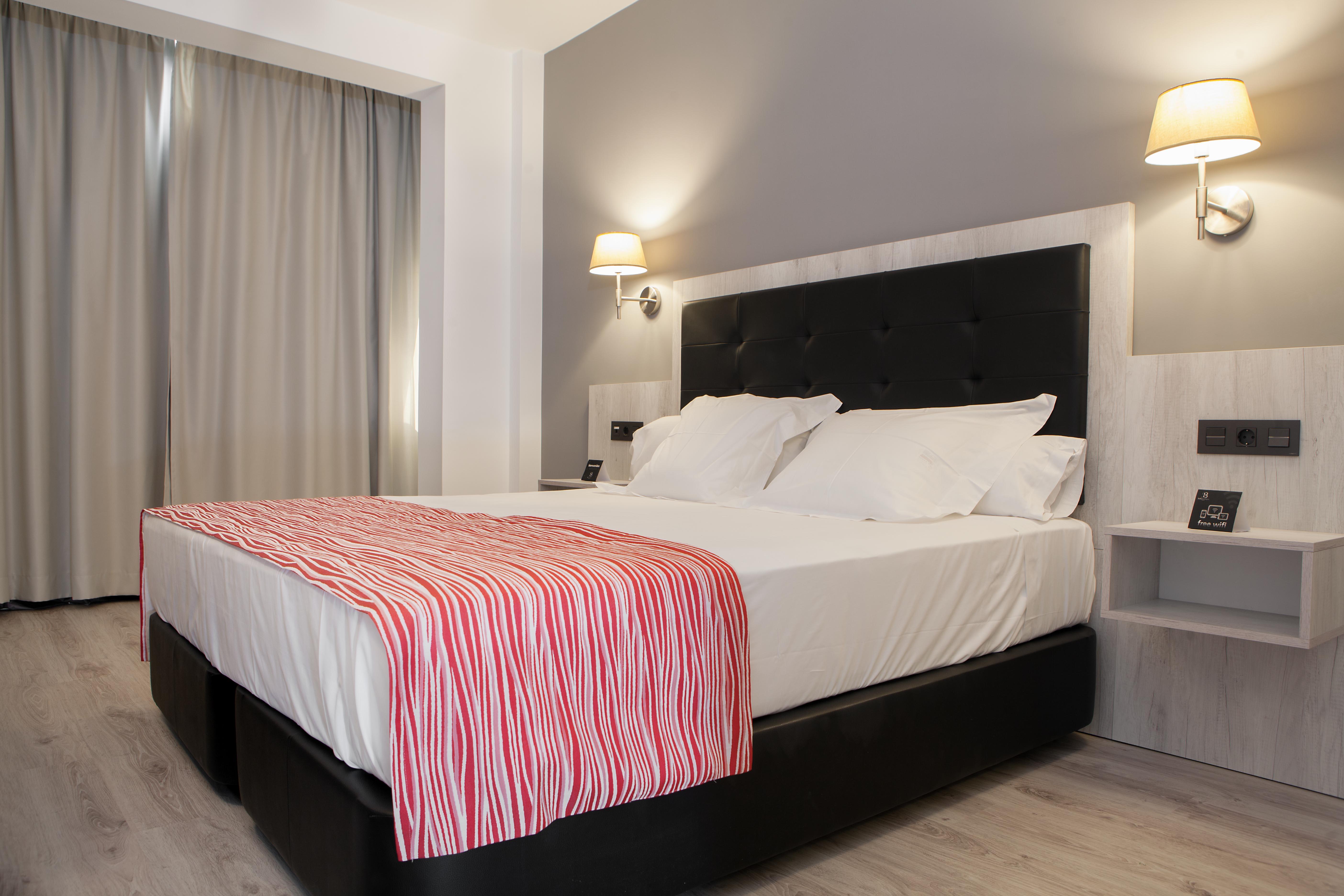 Soho Boutique Bahia Malaga Hotel Екстериор снимка