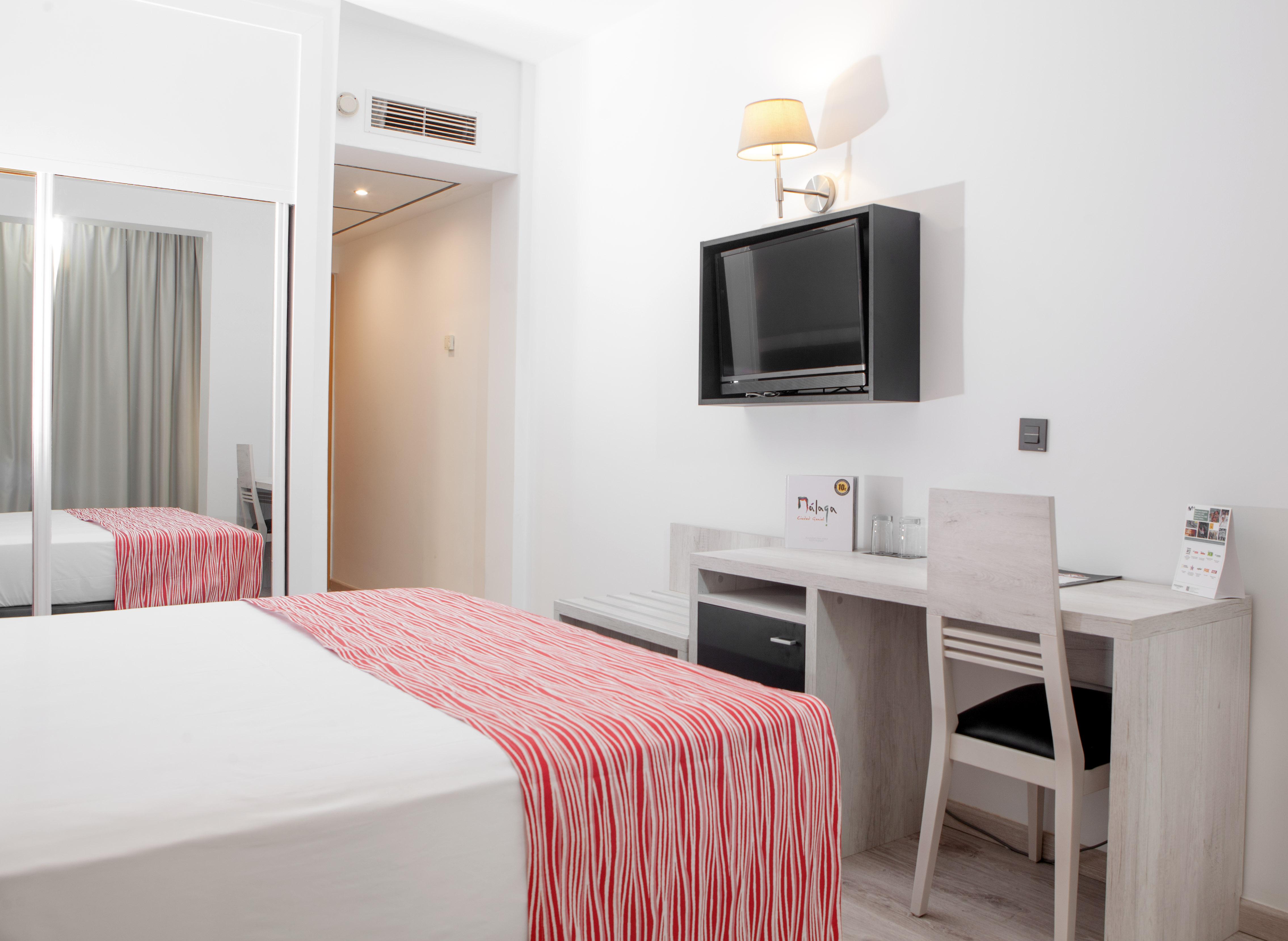 Soho Boutique Bahia Malaga Hotel Екстериор снимка