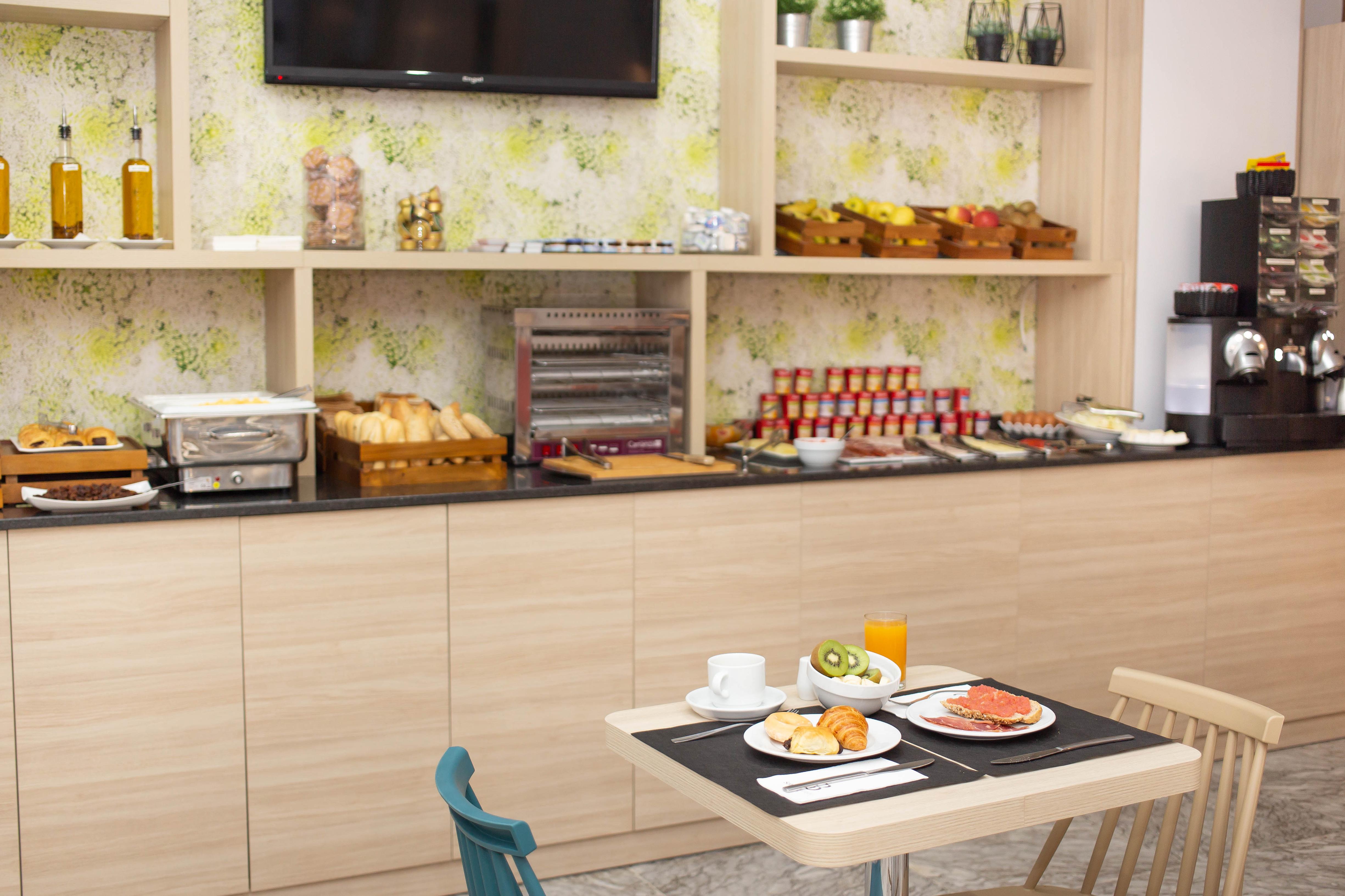 Soho Boutique Bahia Malaga Hotel Екстериор снимка