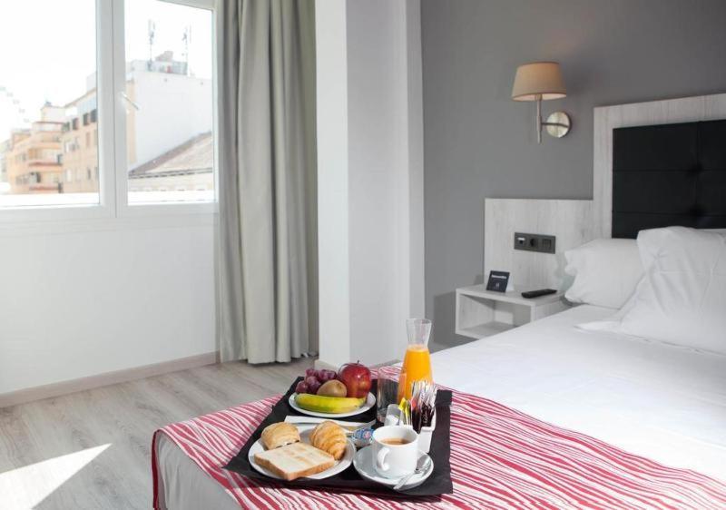 Soho Boutique Bahia Malaga Hotel Стая снимка